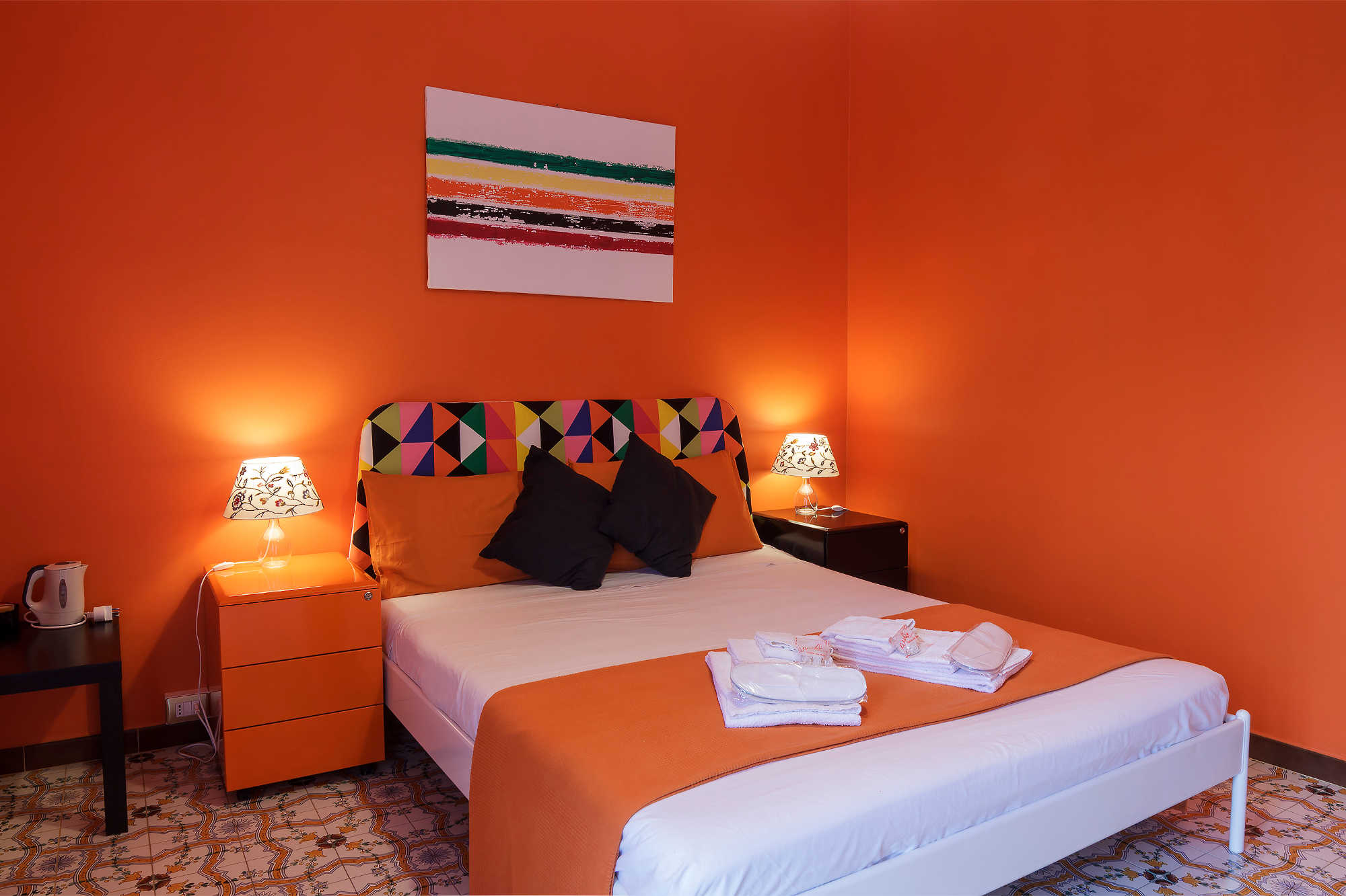 Le Saline B&B Siracusa Camera Orange: primo letto matrimoniale